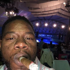 Meet your Posher, Eric